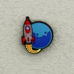 Αξεσουάρ για Διακόσμηση Παπουτσιών Crocs σχέδιο Πύραυλος γύρω απο Γη - Image 6