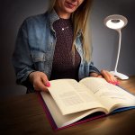 Hurtel LED reading lamp with clip + white micro USB cable Λευκό - Image 14